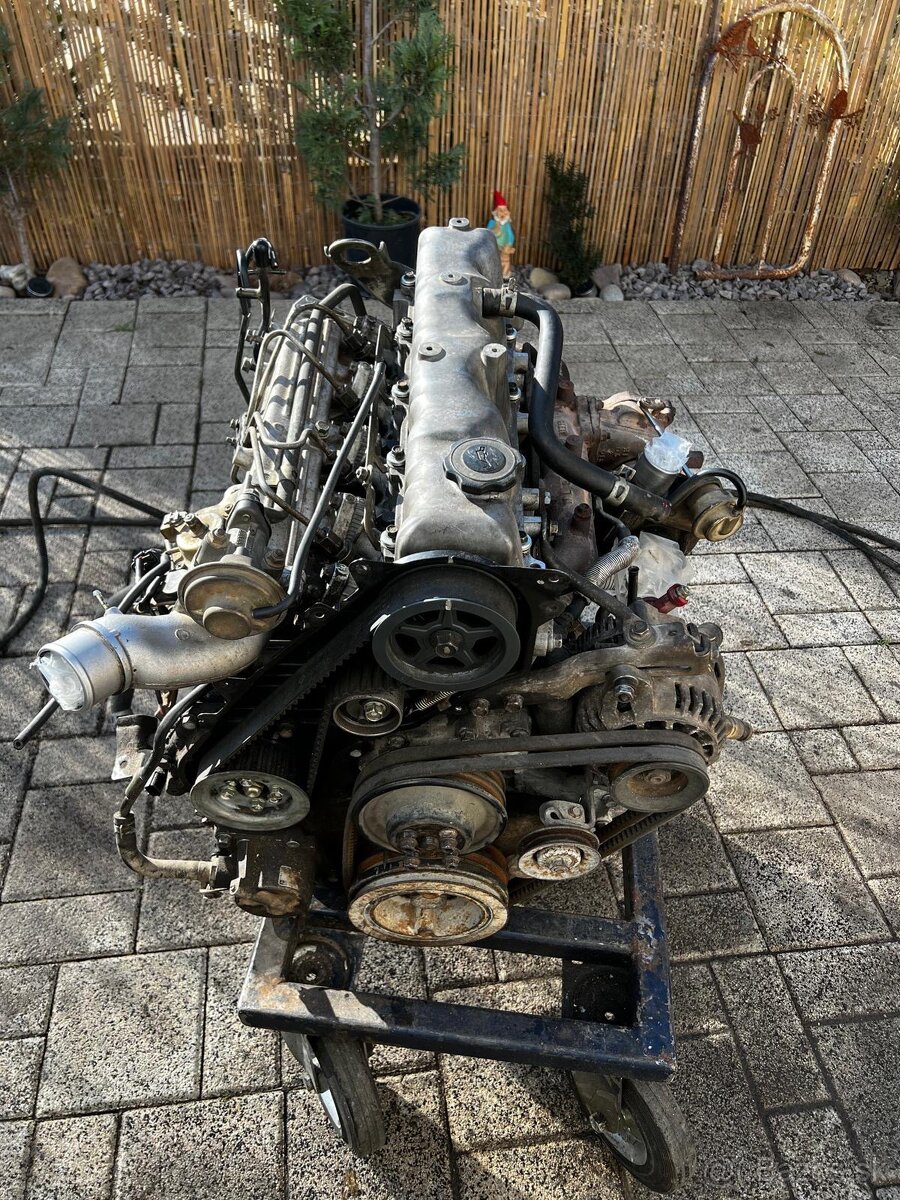 Motor 2,5 Mazda b2500 Ford ranger