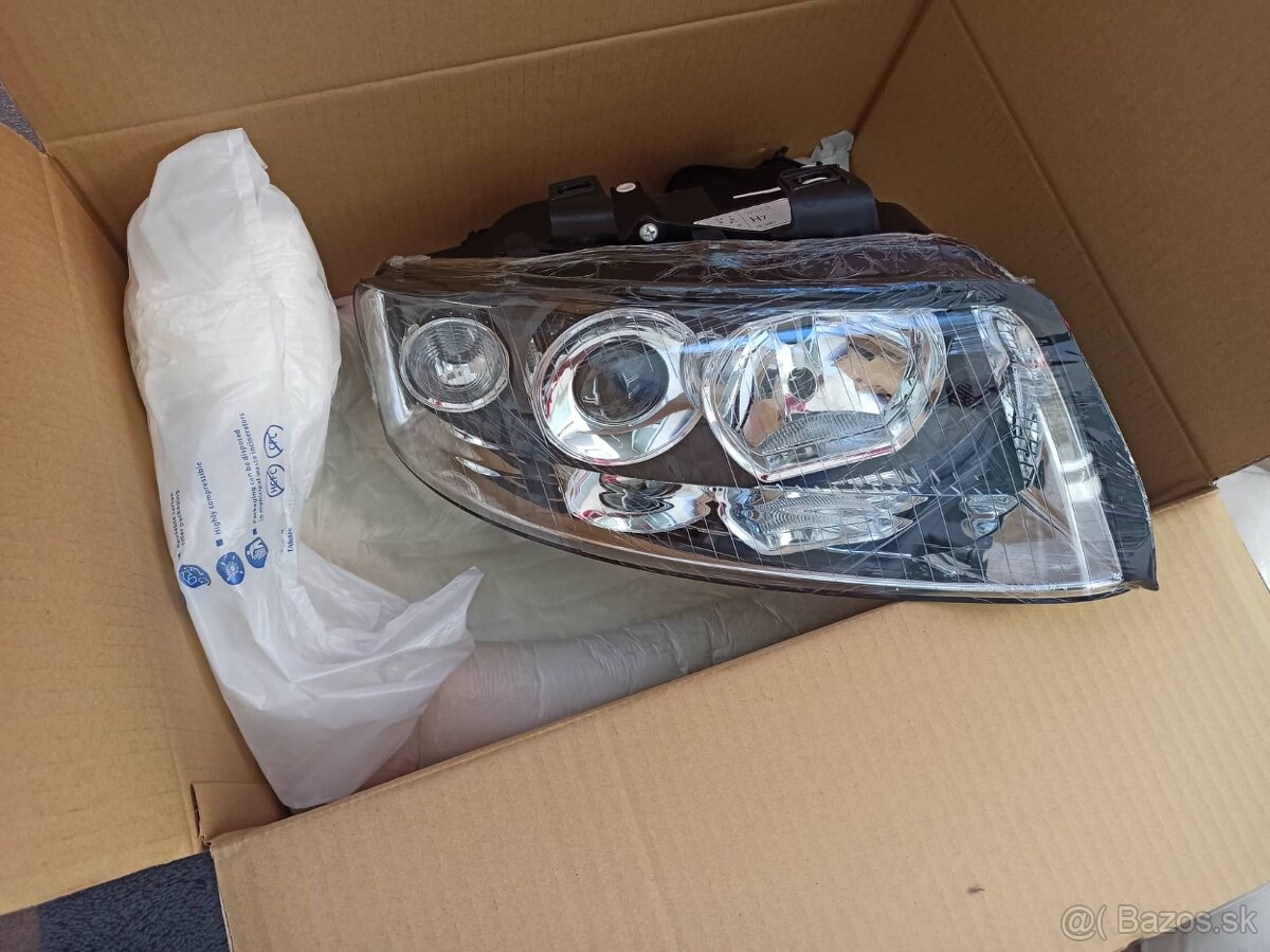 Audi A4 B6 predné svetlá