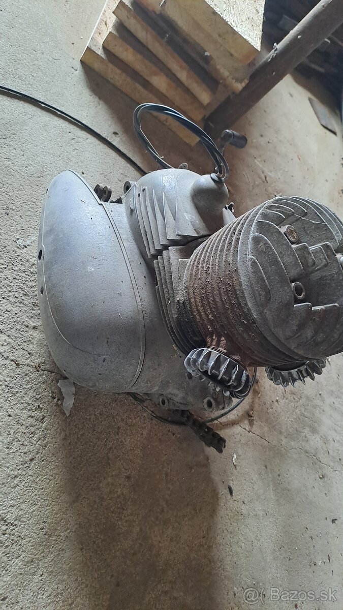 Motor Jawa 250 353 polobubon