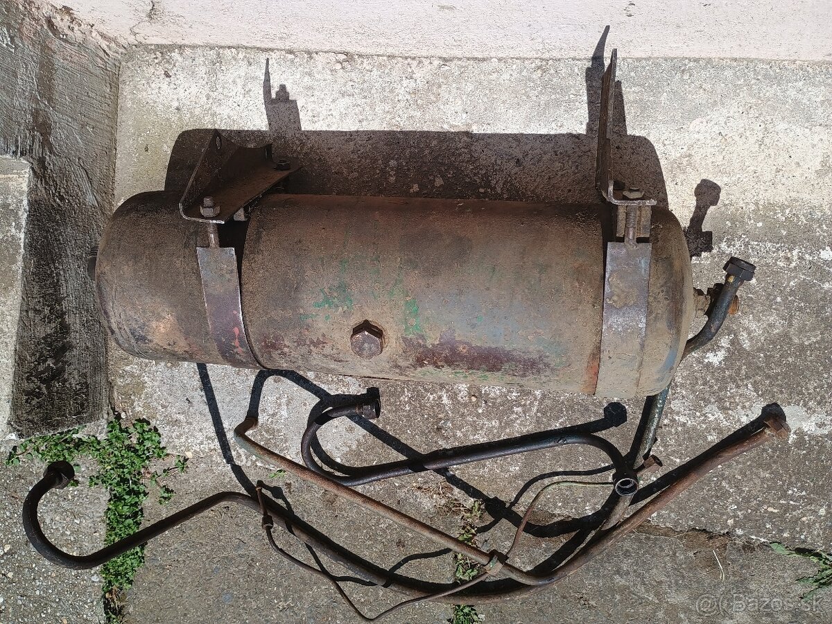 Zetor 25 vzducharina