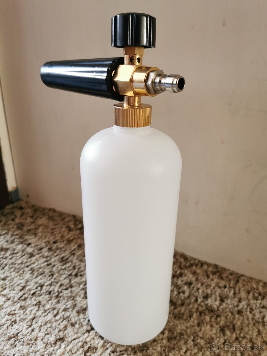 Napeňovacia fľaša s ventilom na wapku