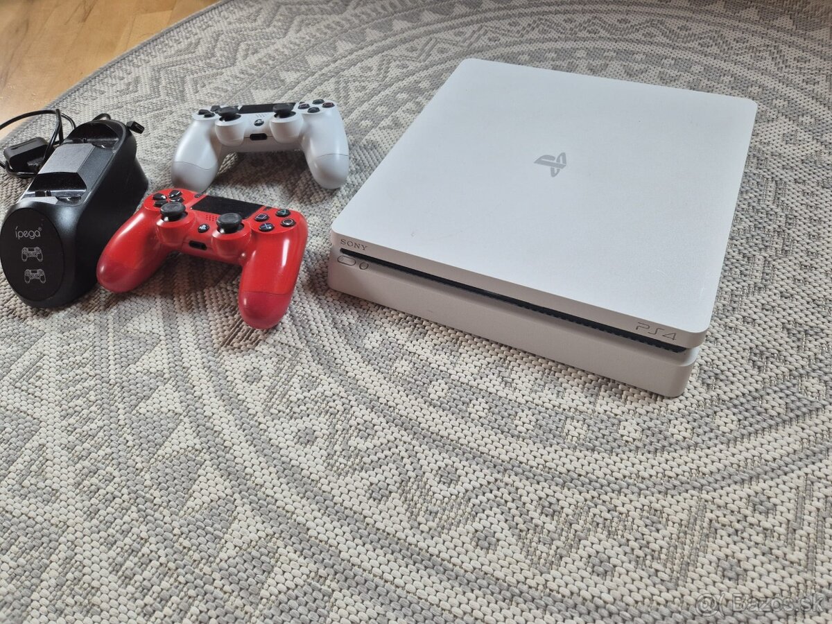 Playstation 4 slim Biela