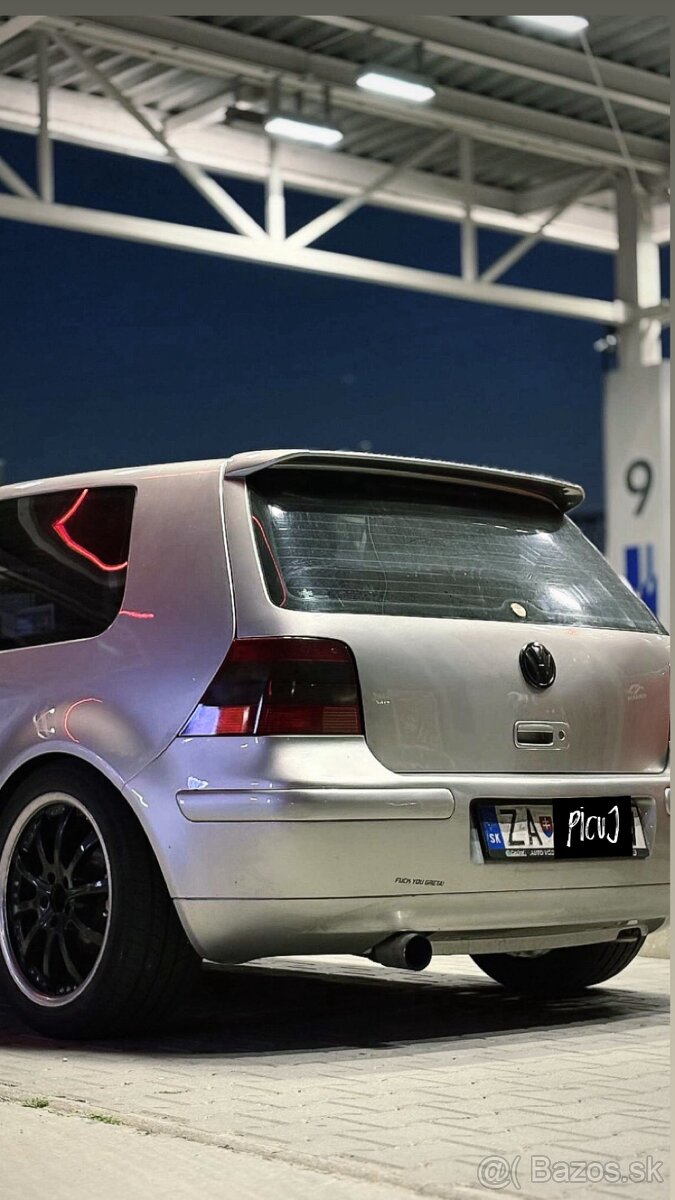 Golf 4 zadné svetlá gti