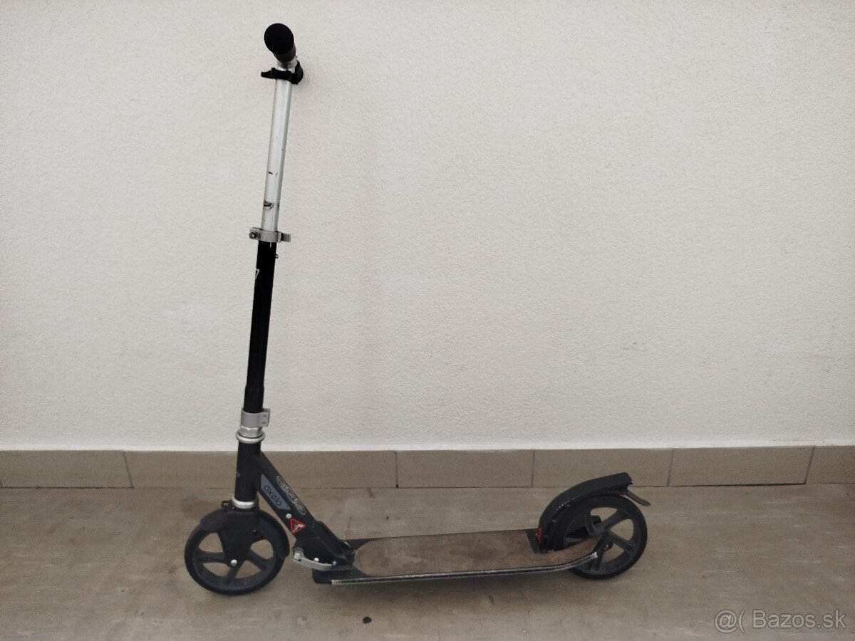 Predám kolobežku oxelo nosnosť 90kg.