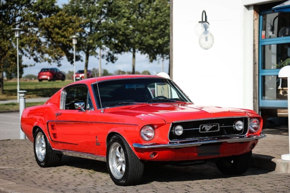 Ford Mustang Fastback 5.0 V8 , modelový rok 1967