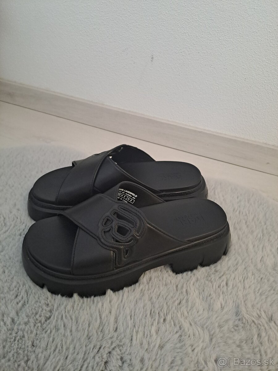 Karl Lagerfeld 39