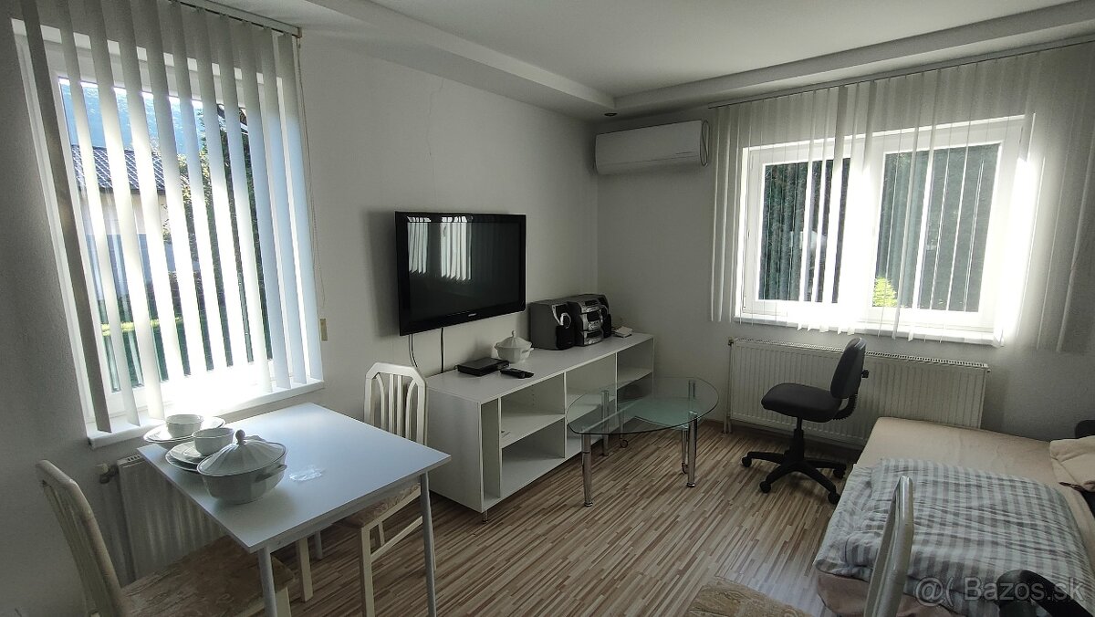 Na prenájom malý domček pri Sabinove