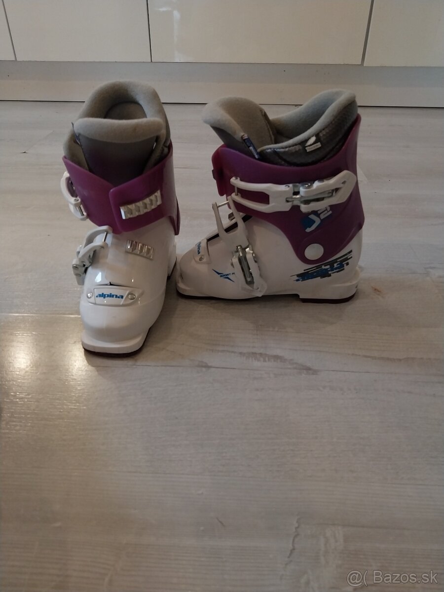Dievčenské lyžiarky veľkosť 28