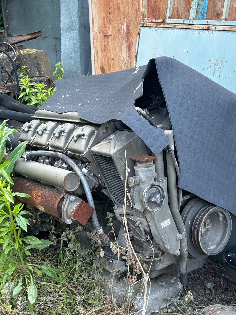 Deutz  motor. Do nakladaku alebo pracovneho  stro