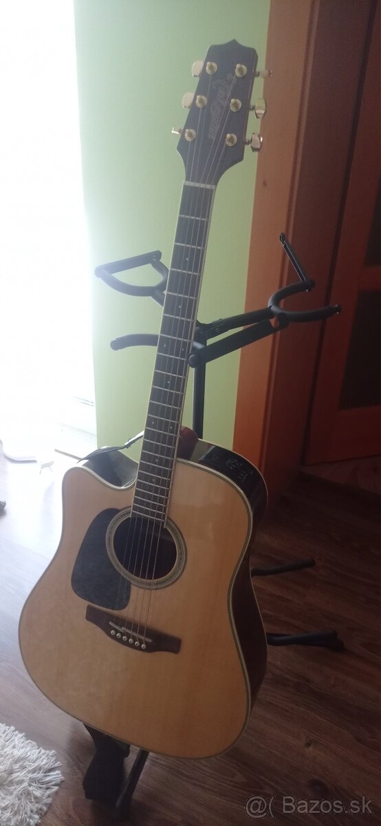 Elektroakusticka gitara pre ľaváka