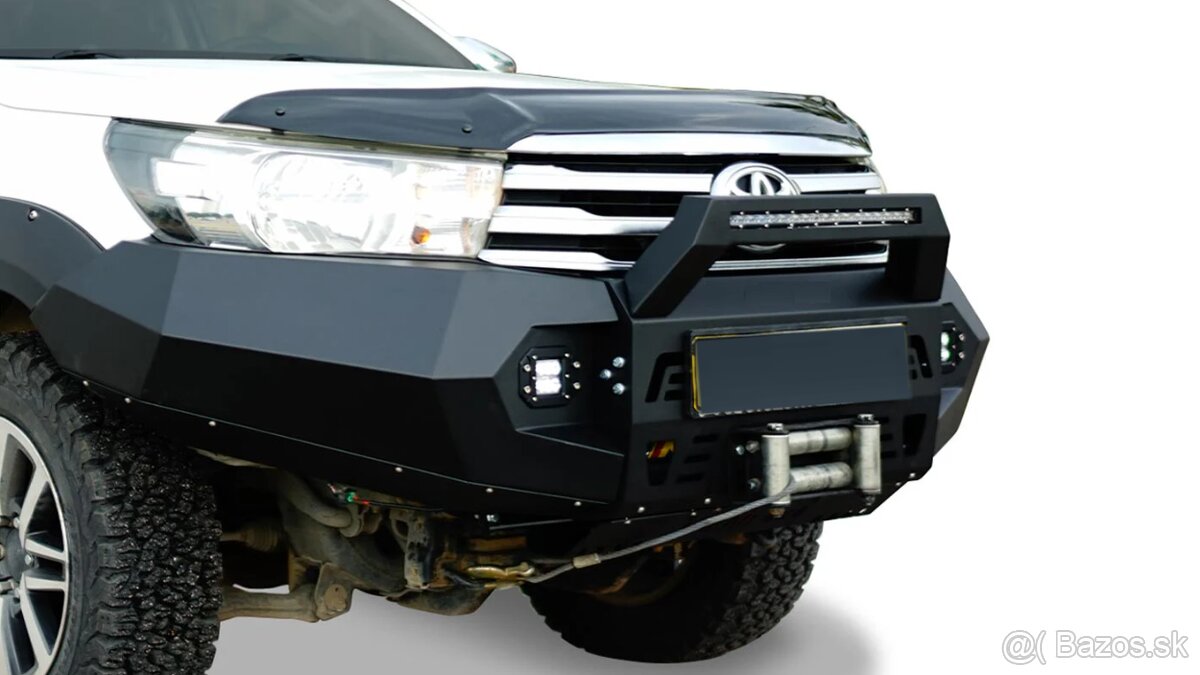 Predný pevnostný nárazník Toyota Hilux 16-20 bez led rampy