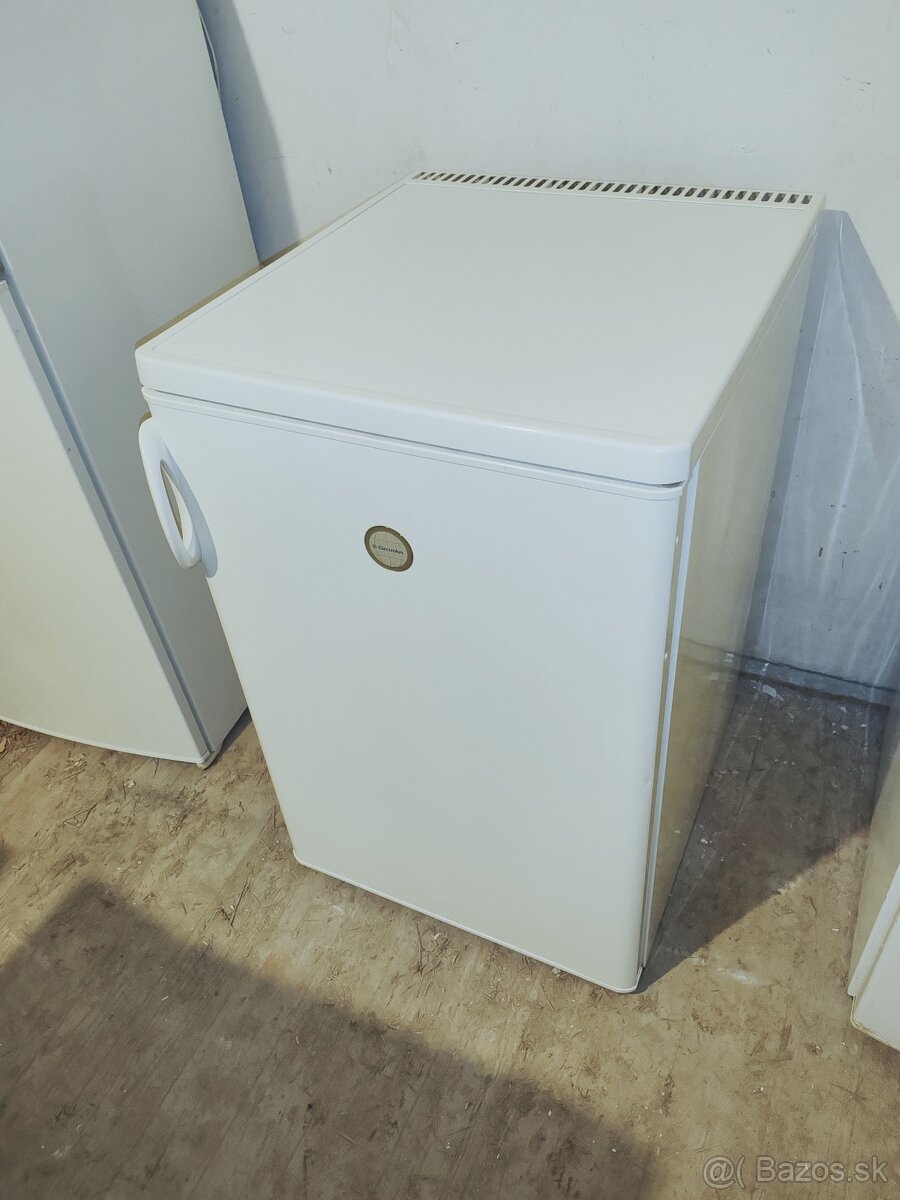 Predám chladničku Electrolux 85cm