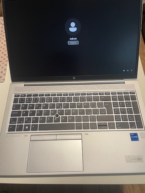 Paradný HP EliteBook 850 G8 i7 TOP STAV