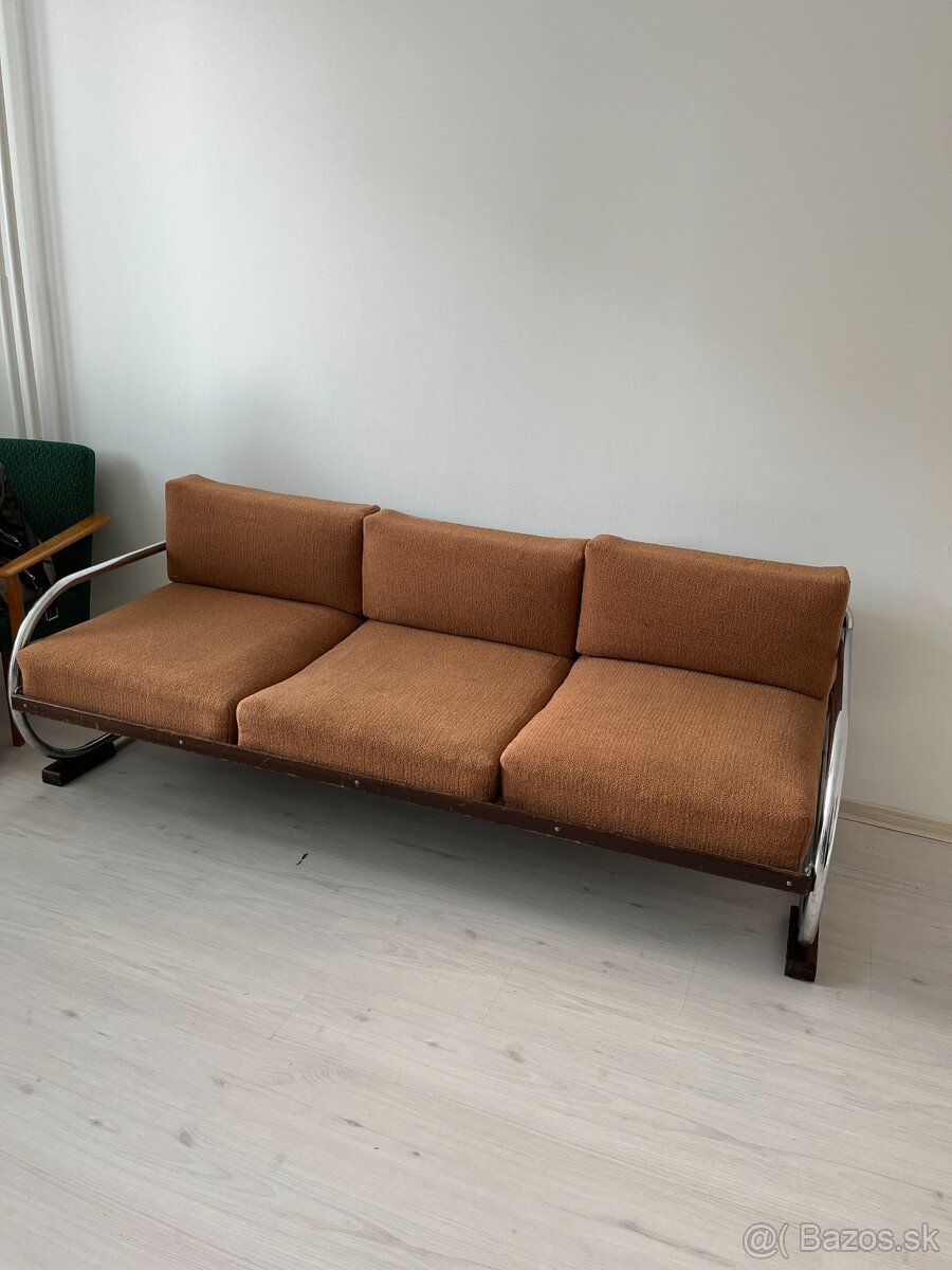 Funkcionalisticky Bauhaus sedačka