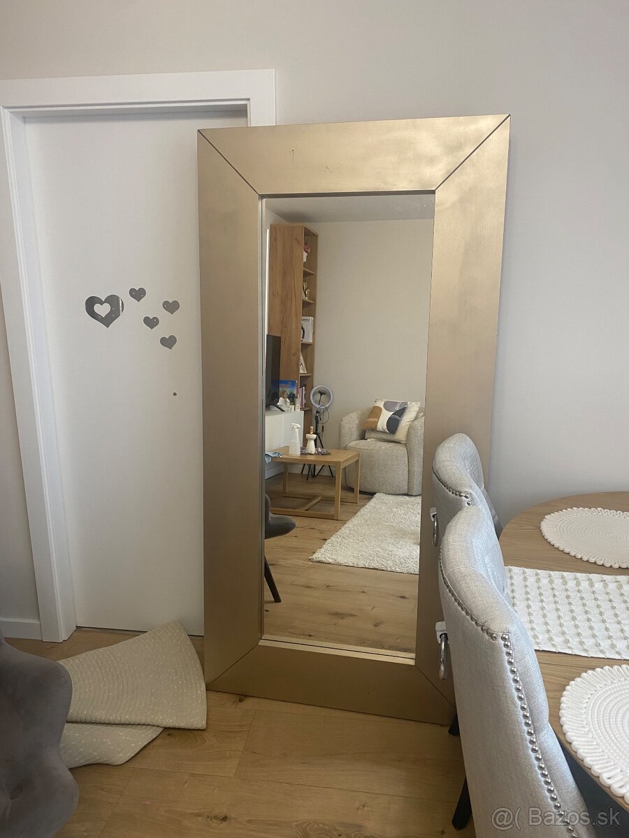 Zrkadlo z Ikea