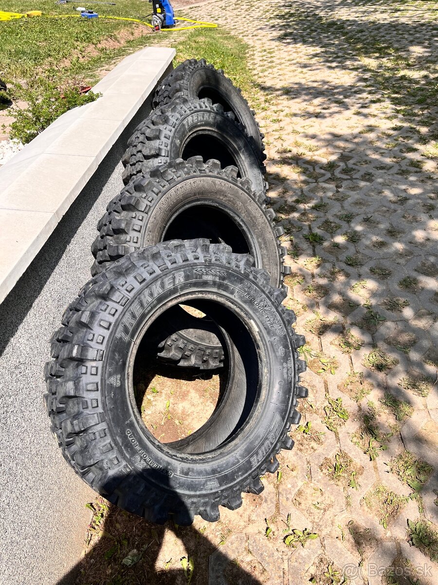 Pneu Offroad 235/70 R 16