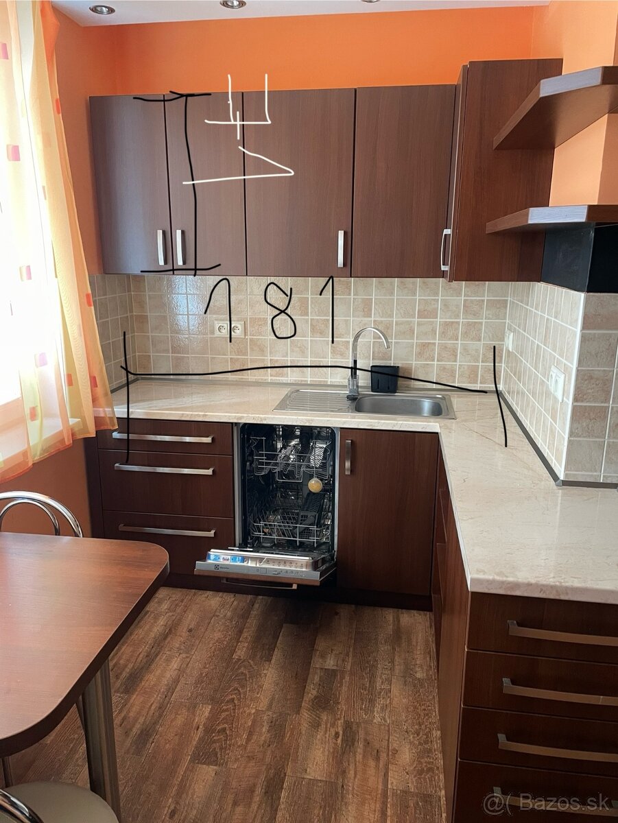 Kuchyňa so spotrebičmi
