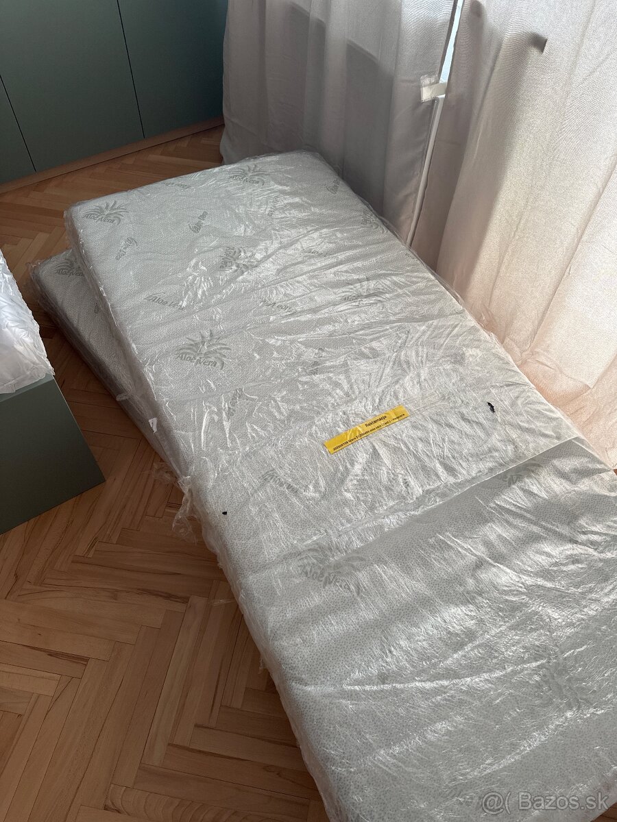 2x matrac 200x90 50€/ks