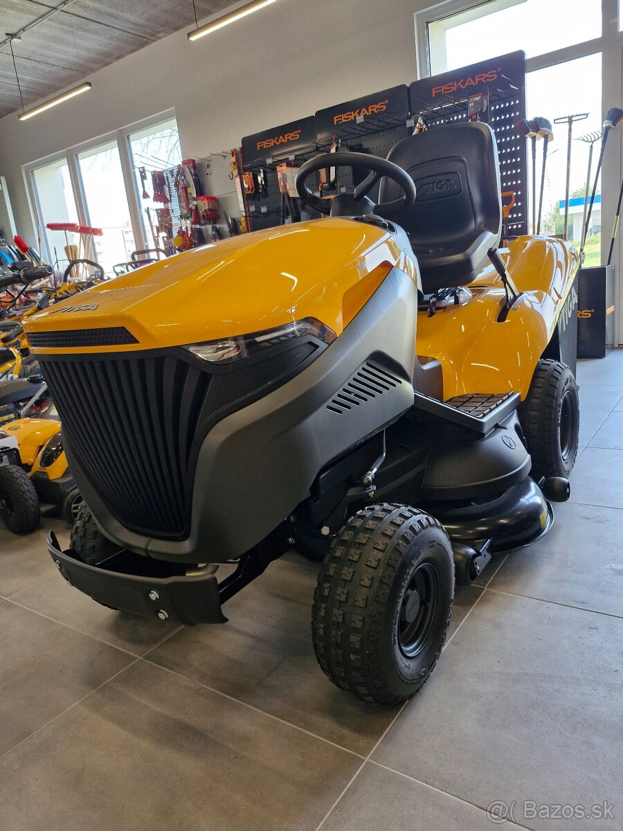 Trávny traktor Stiga Estate 7102HW