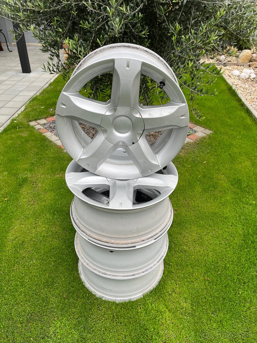 Elektróny R16 4x100