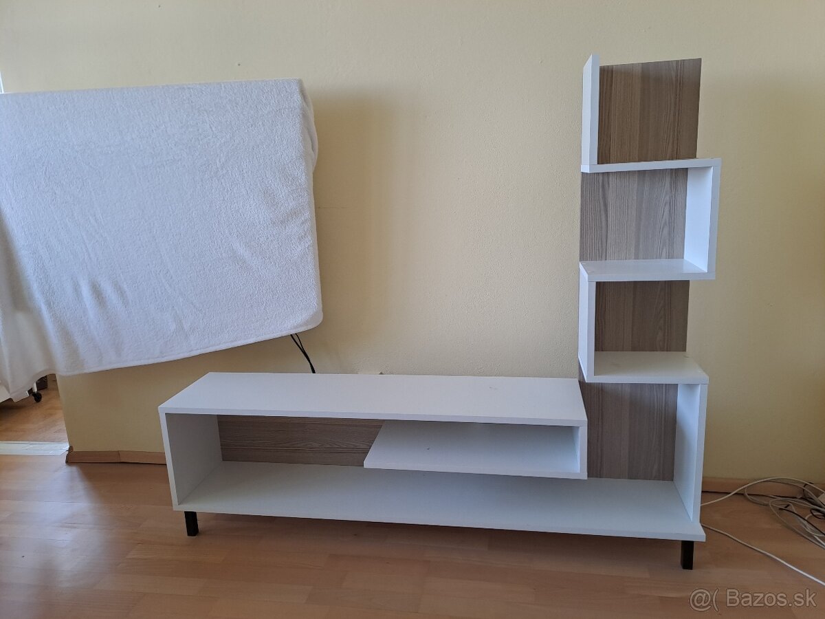Tv stolik