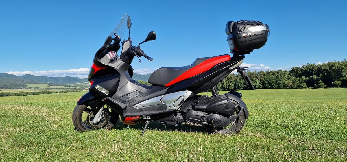 Aprilia SR Max 125 – spoľahlivý parťák na cesty aj výlety