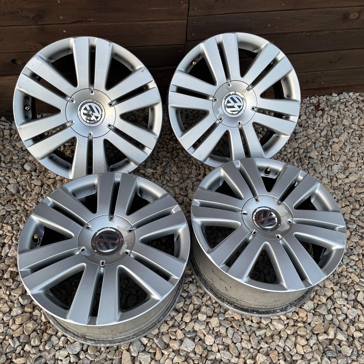 hlinikove disky Vw 5x112 r16