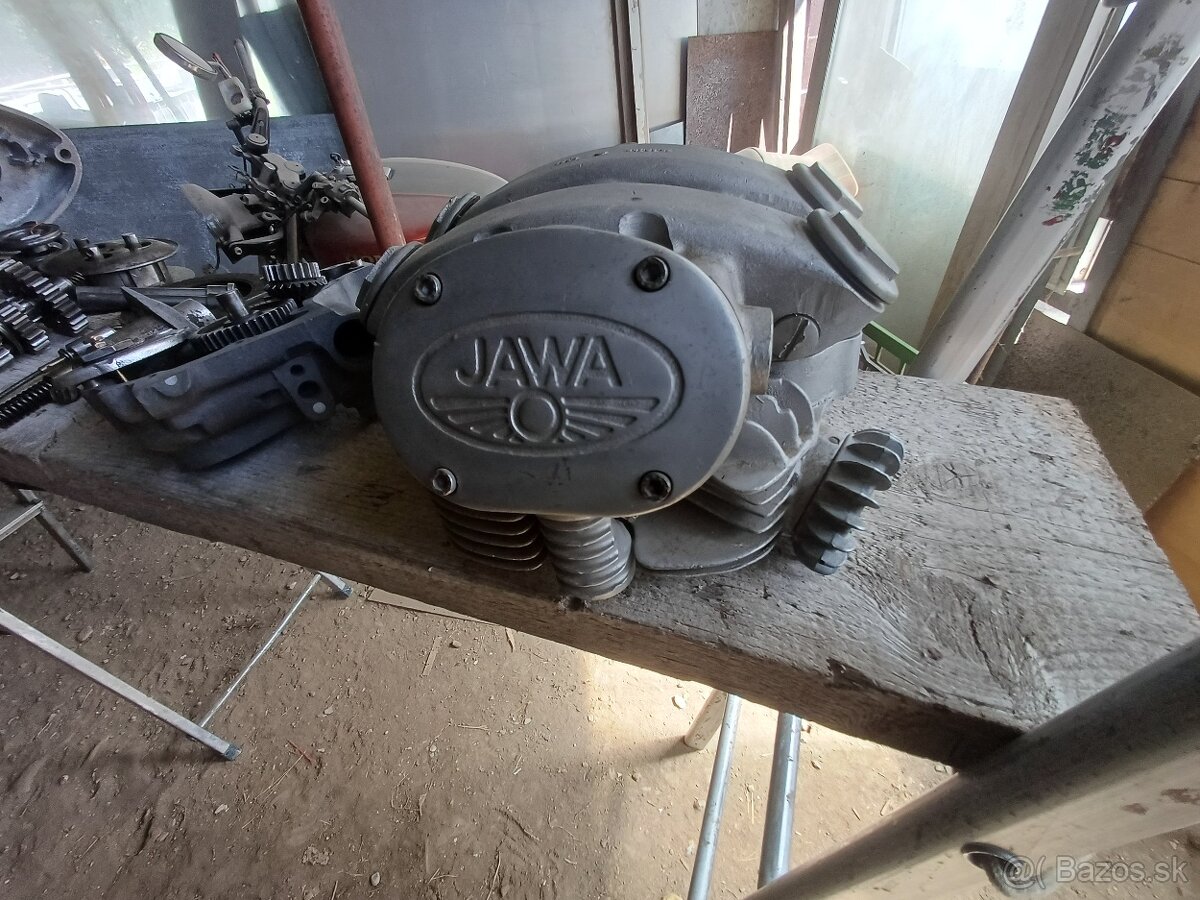 Predám na jawa 500 ohc