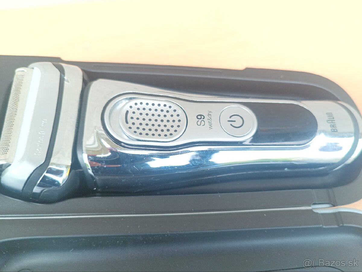 Braun holiaci strojček