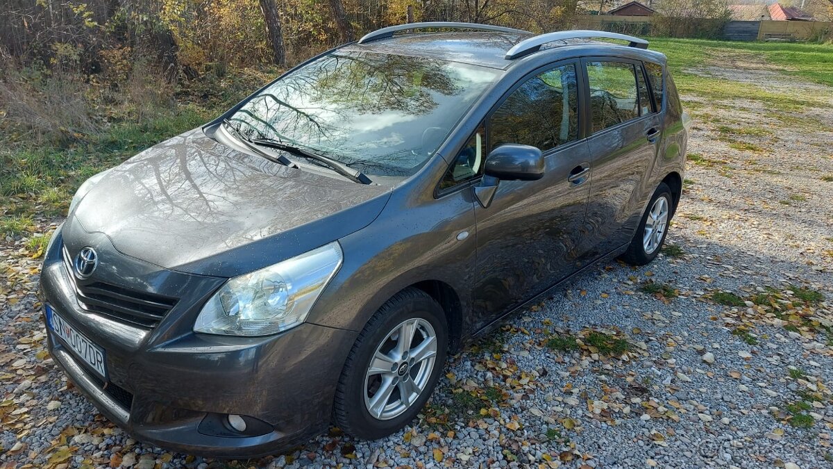 Toyota Verso 1.8 Valvematic M6 2011