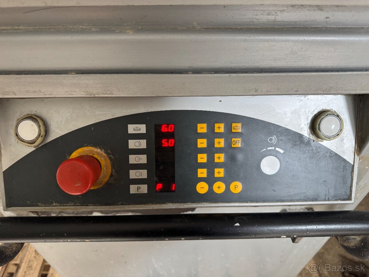 Dělička těsta Daub DR automat