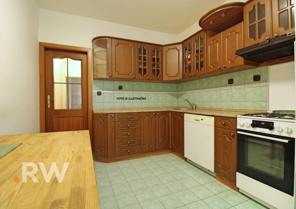 Priestranný 2i byt s balkónom - Pôvodný stav - 64m2 - Kloko