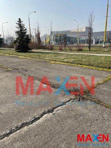 Prenájom: MAXEN Reality Centrum, Pozemok-spevnená plocha pri