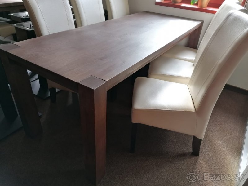 Jedalensky dreveny stol dubovy - masiv