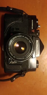 Konica Autoreflex s objektívom Hexanon 1.8/50mm