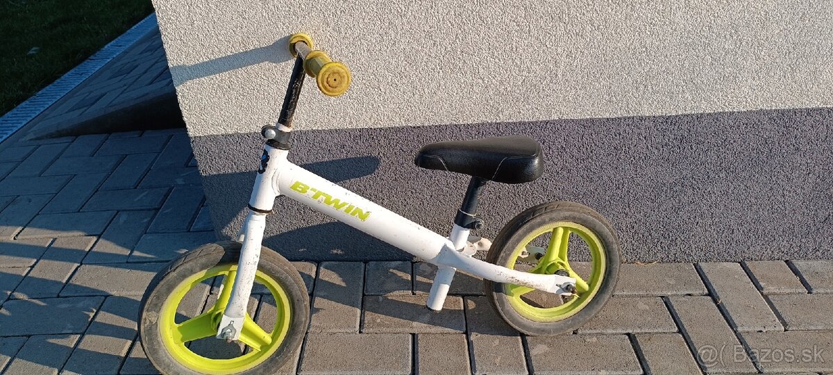 Detské odrážadlo btwin