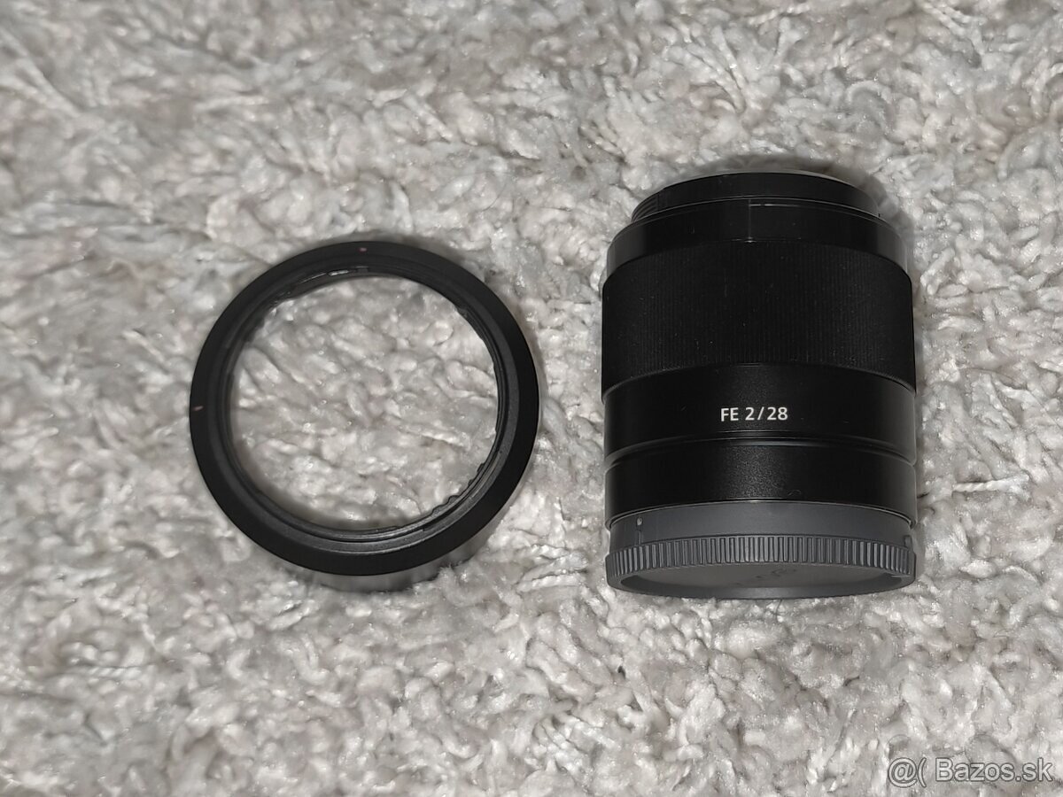 Sony FE 28mm f/2