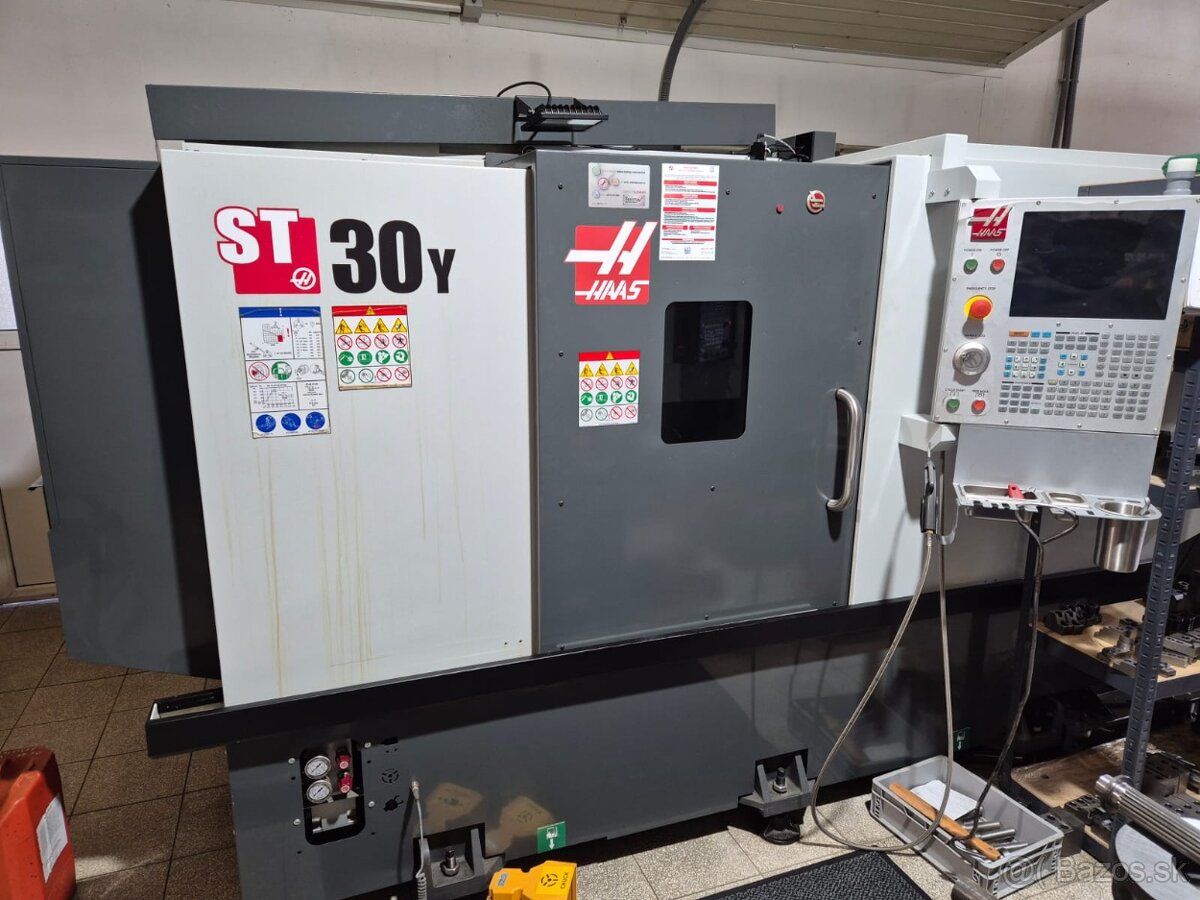 Predam CNC sustruh ST30Y
