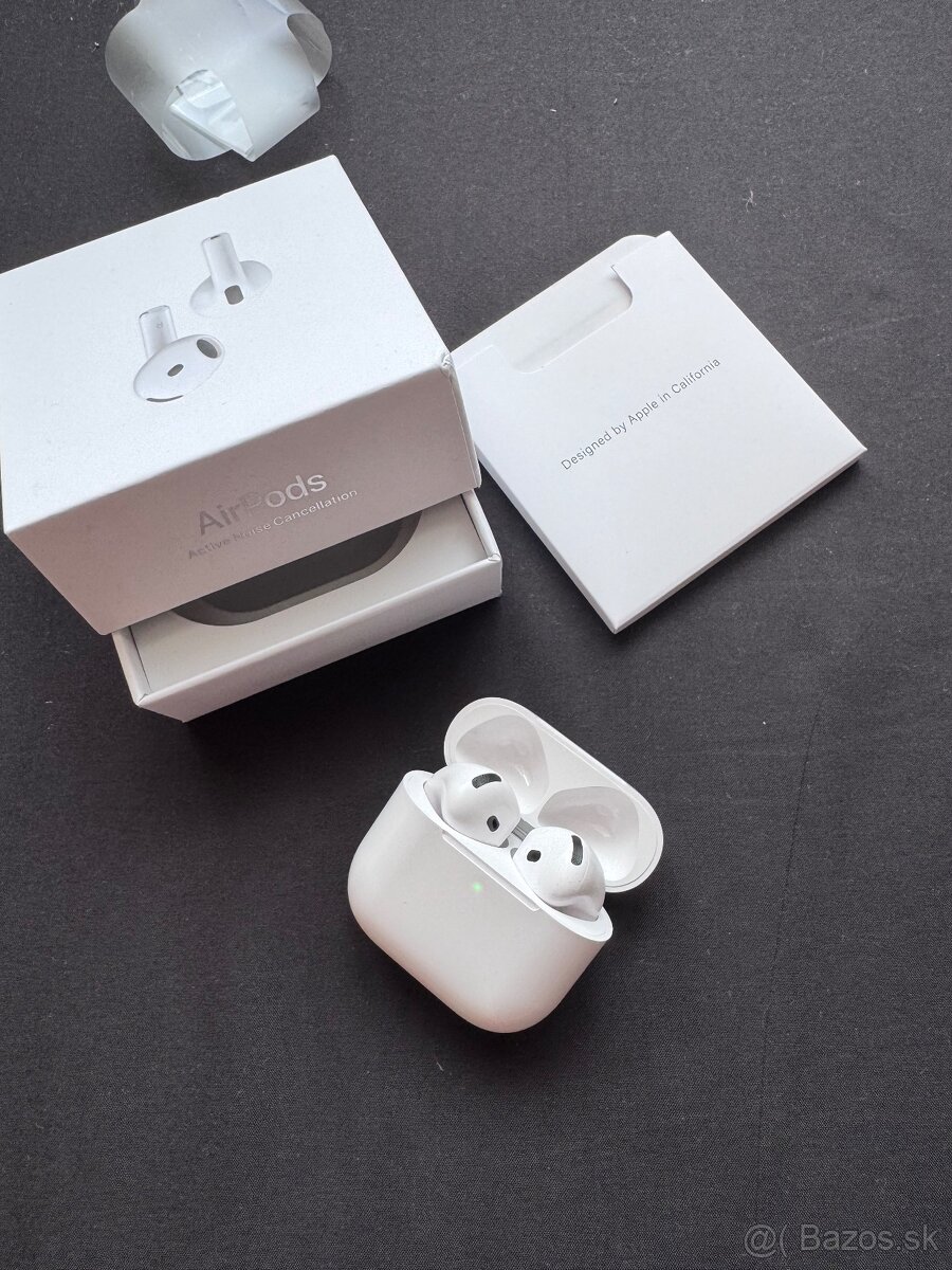 apple airpod 4 sluchatka
