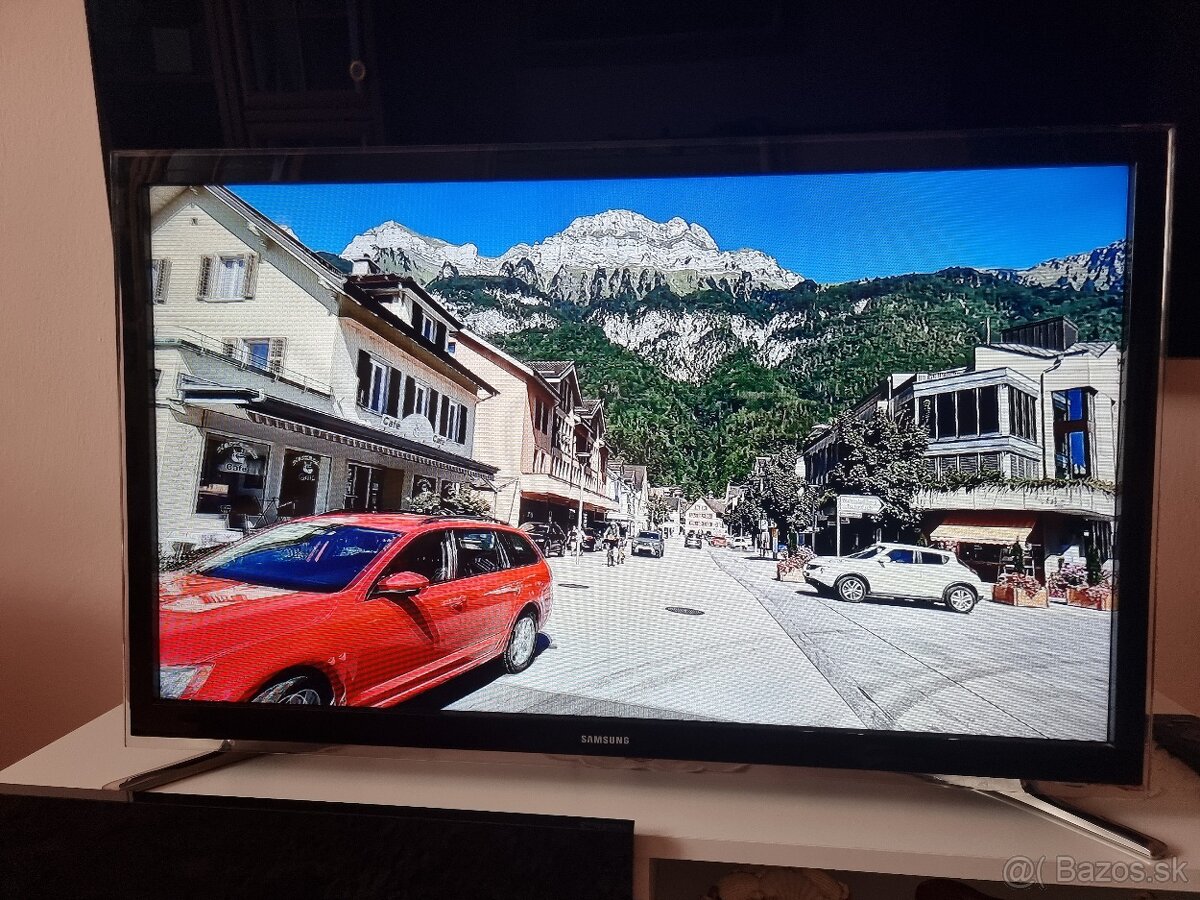 Predám SMART LED TV SAMSUNG UE32F4500AW HD