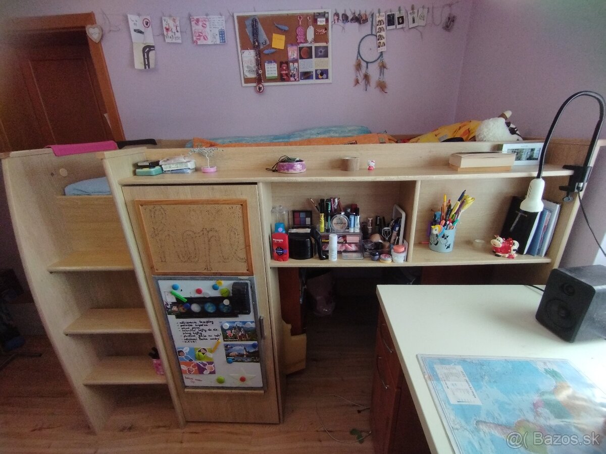 Vyvýšená posteľ