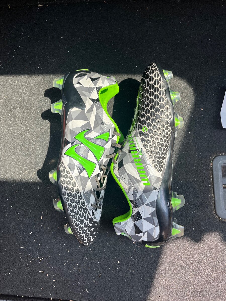 Kopačky Warrior Skeamer Microfibre FG.