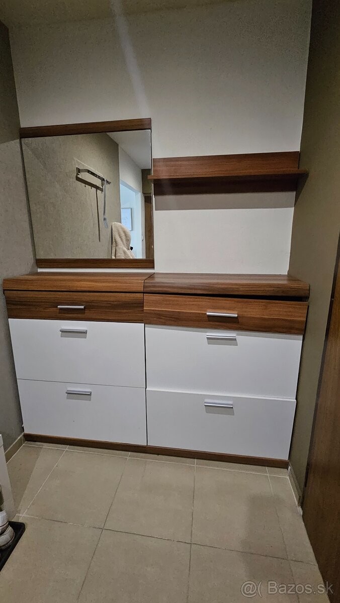 Šatníková zostava