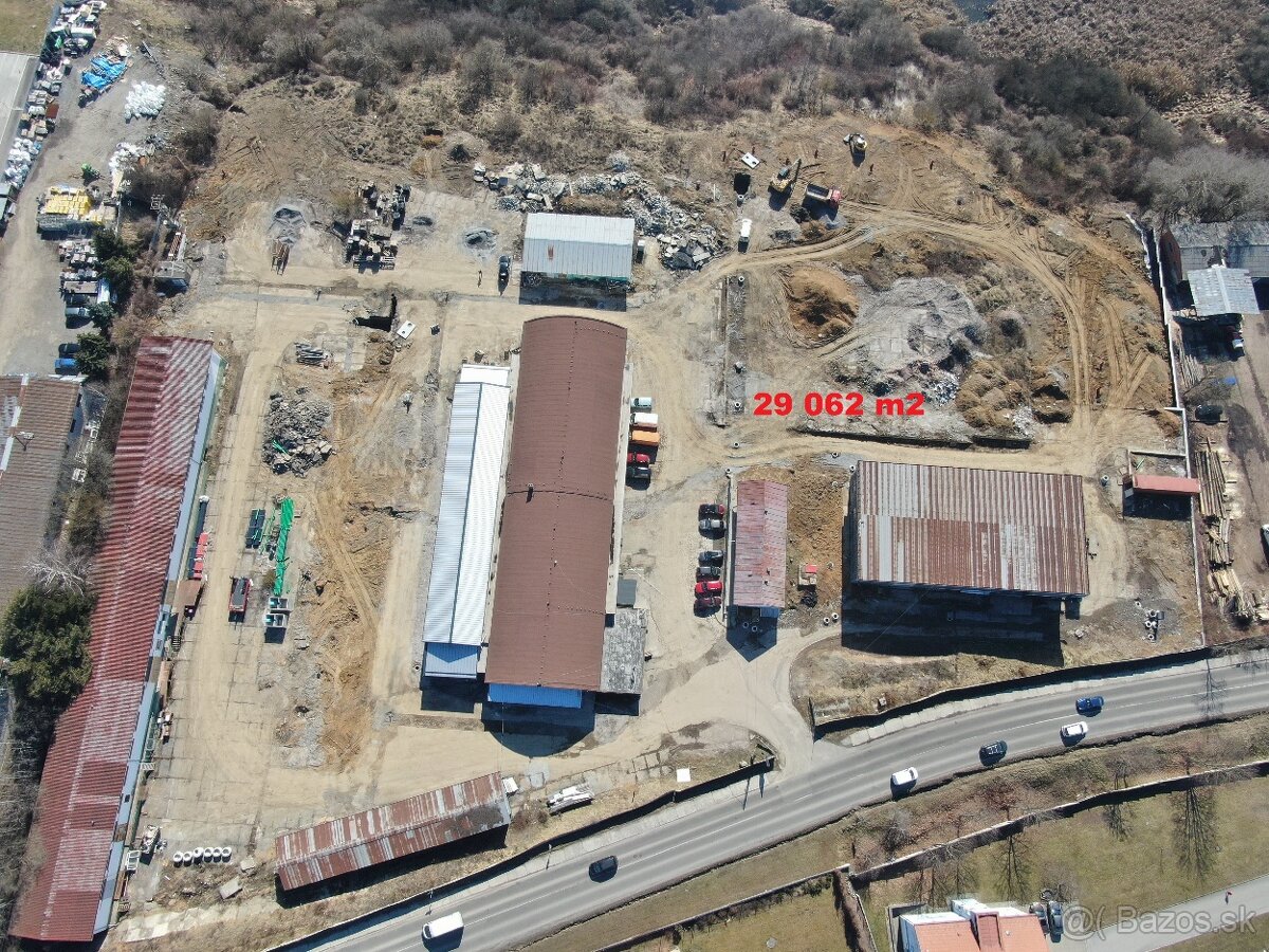 Priemyselný areál vo Zvolene – možnosť kúpy jednotlivých hál