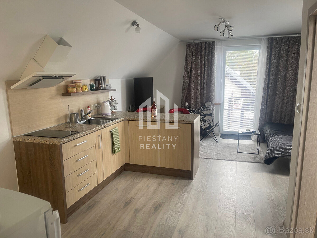 Na prenájom 2-izbový byt v dome takmer v centre, Piešťany