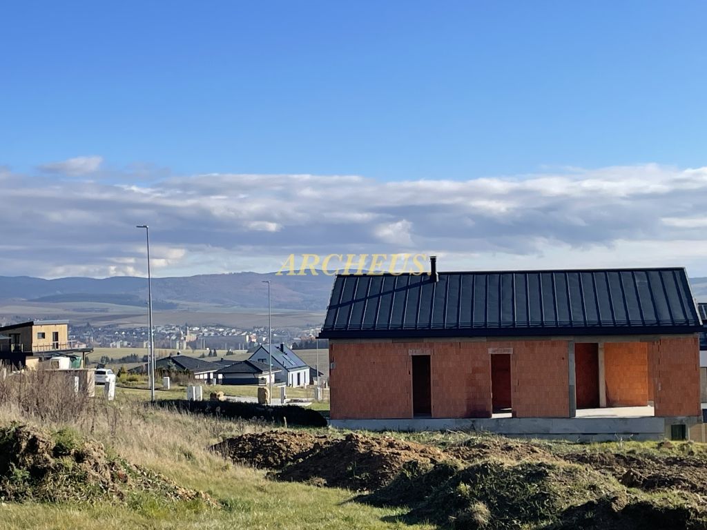 EXKLUZÍVNE/3 izb. dom – hrubá stavba, 702 m2, Malý Slavkov