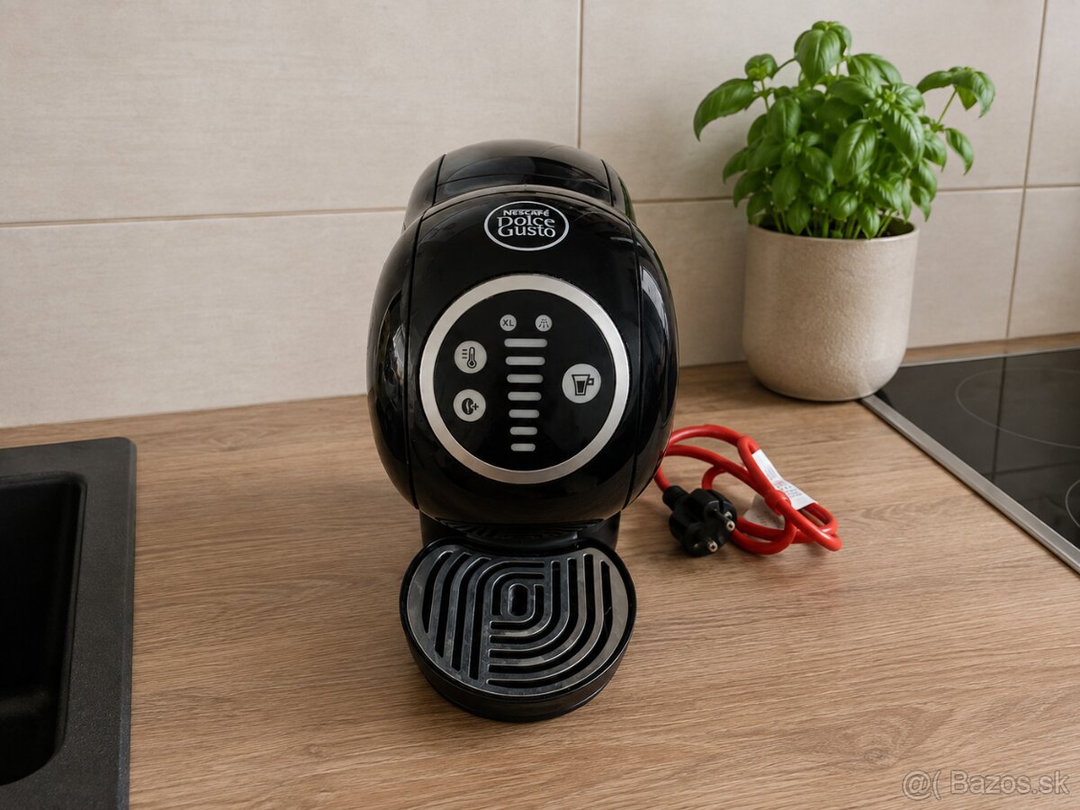 Kávovar dolce gusto