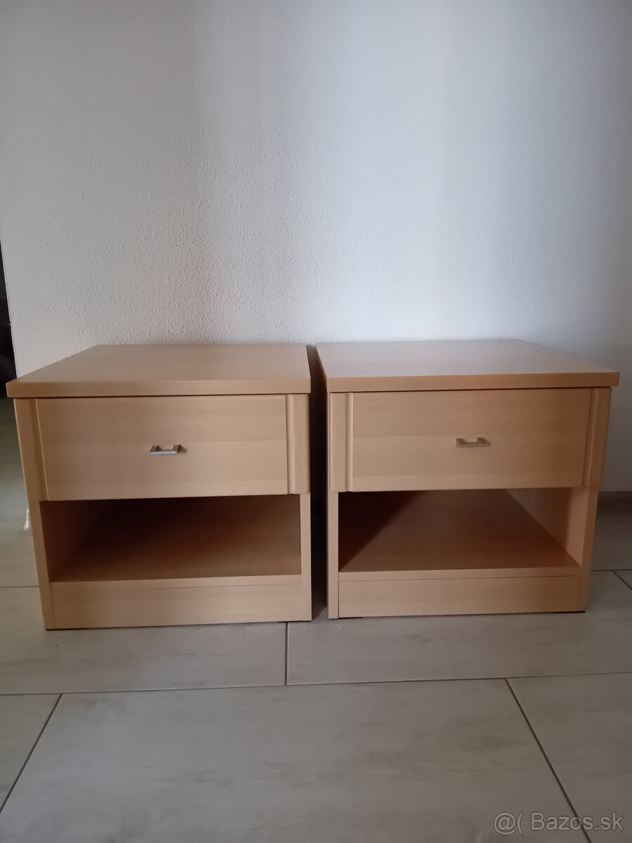 Nočné stolíky