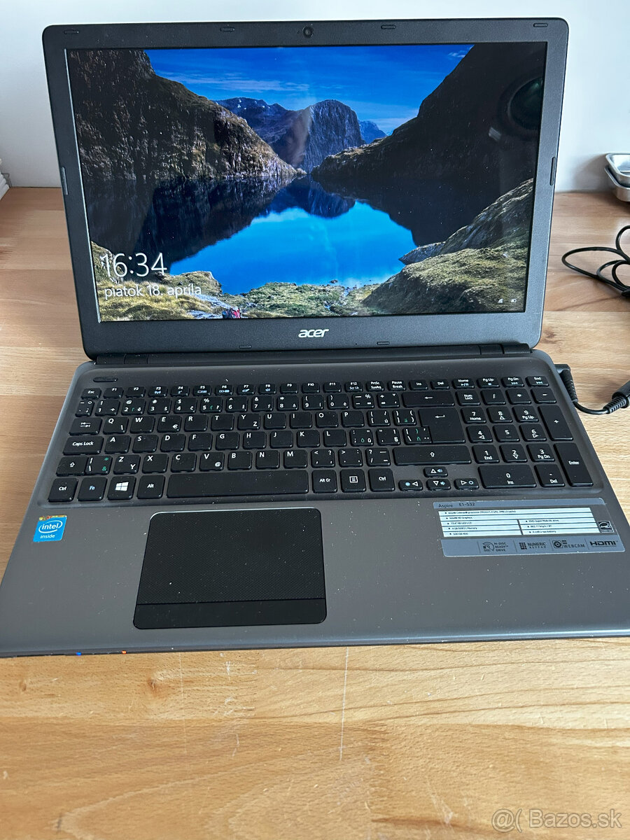 Acer Aspire E1-532