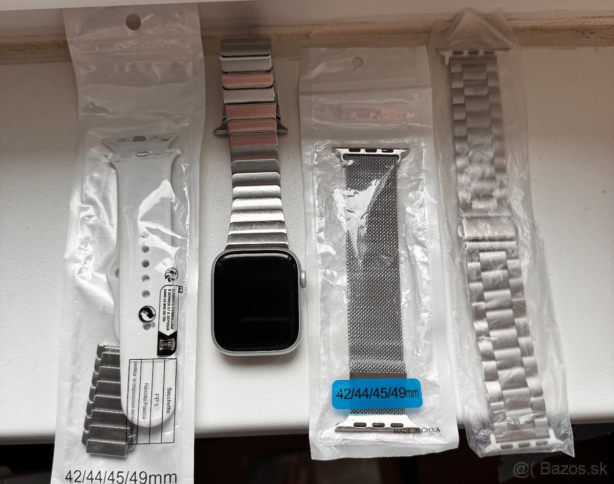 Apple watch 8 45mm silver